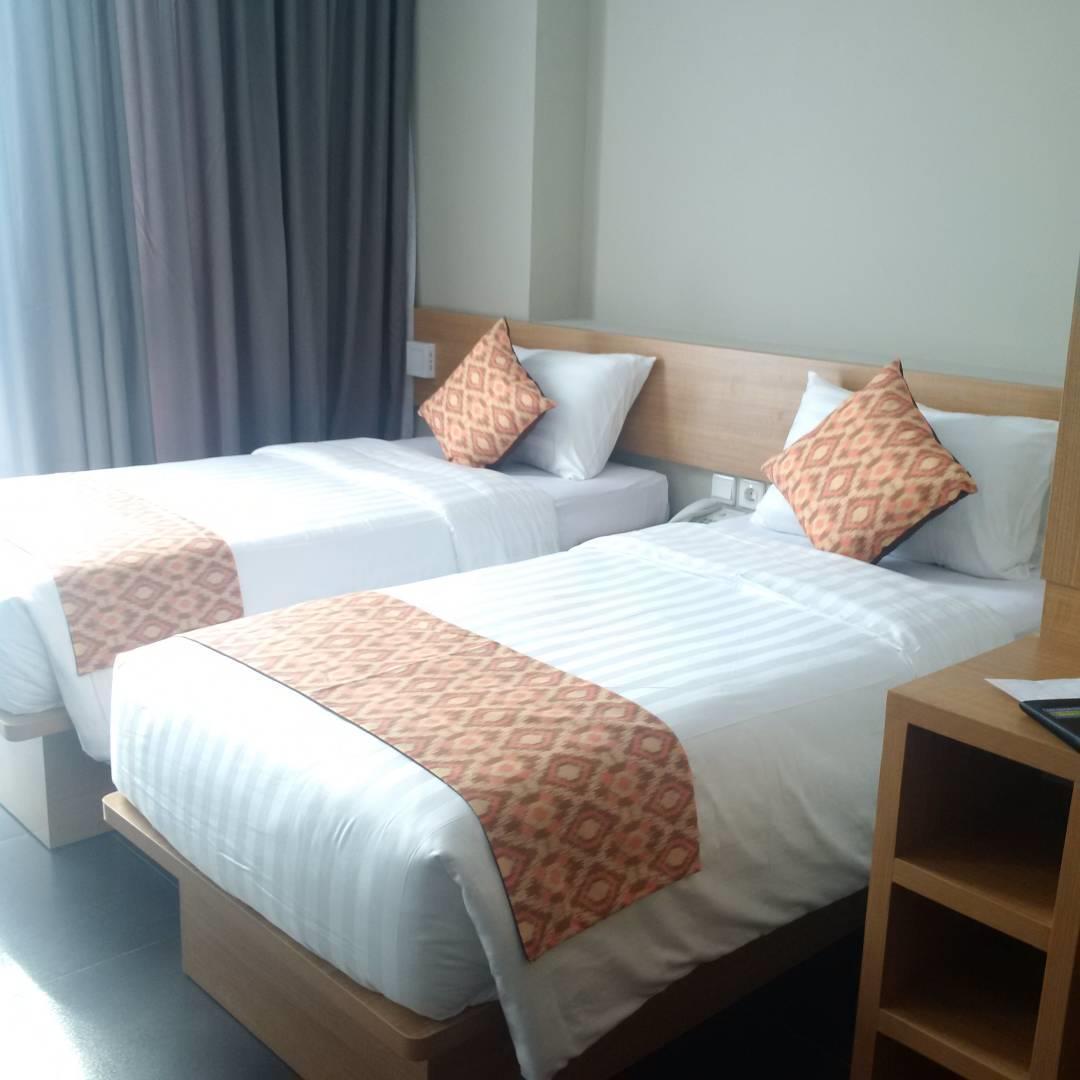 Maple Hotel Grogol Jakarta Ngoại thất bức ảnh