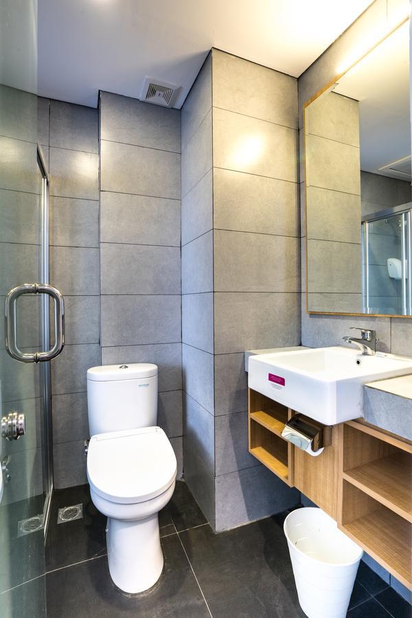 Maple Hotel Grogol Jakarta Ngoại thất bức ảnh